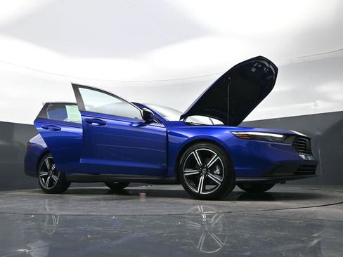 Used 2023 Honda Accord Sport image 41