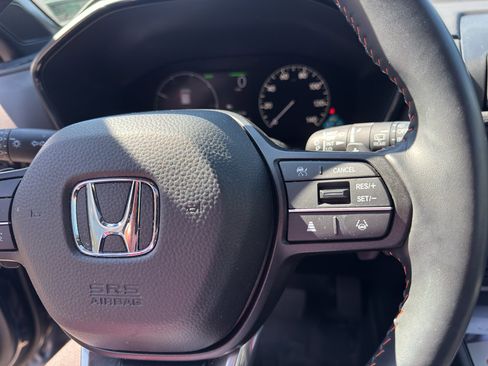 Used 2025 Honda CR-V Sport-L image 13