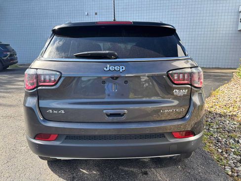 Used 2023 Jeep Compass Limited AWD/4WD image 5