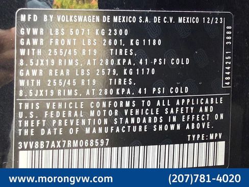 Used 2024 Volkswagen Tiguan SE R-Line AWD/4WD image 48