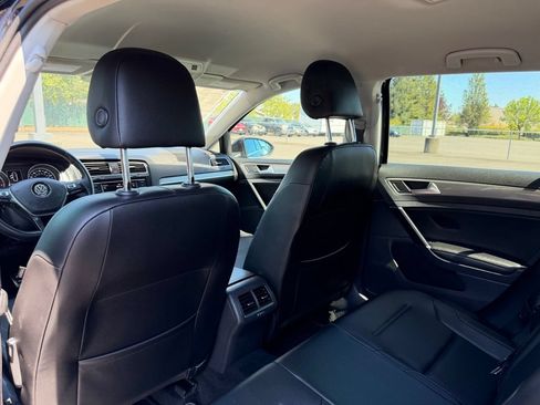 Used 2018 Volkswagen Golf Alltrack S AWD/4WD image 30