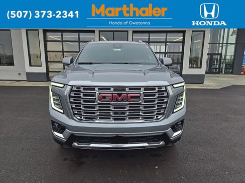 Used 2025 GMC Yukon XL Denali image 8