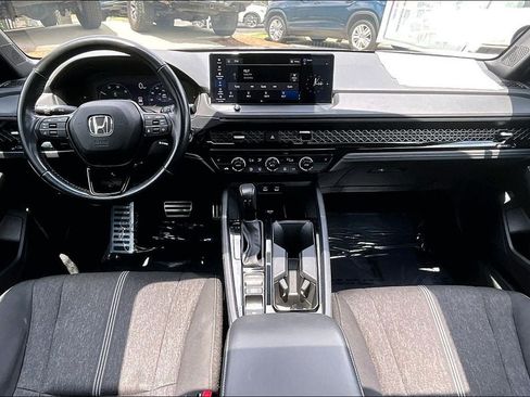 Used 2025 Honda Accord Sport image 15