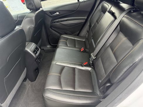 Used 2023 Chevrolet Equinox Premier image 18