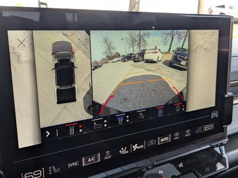 New 2025 GMC Hummer EV 2X image 19