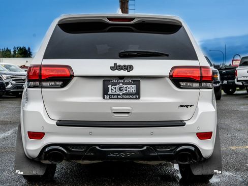 Used 2019 Jeep Grand Cherokee SRT image 18