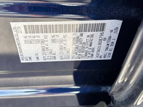 Used 2025 Nissan Rogue SV FWD image 31