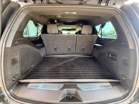 Used 2021 Cadillac Escalade ESV Sport w/ Driver Assist Tech Package image 38