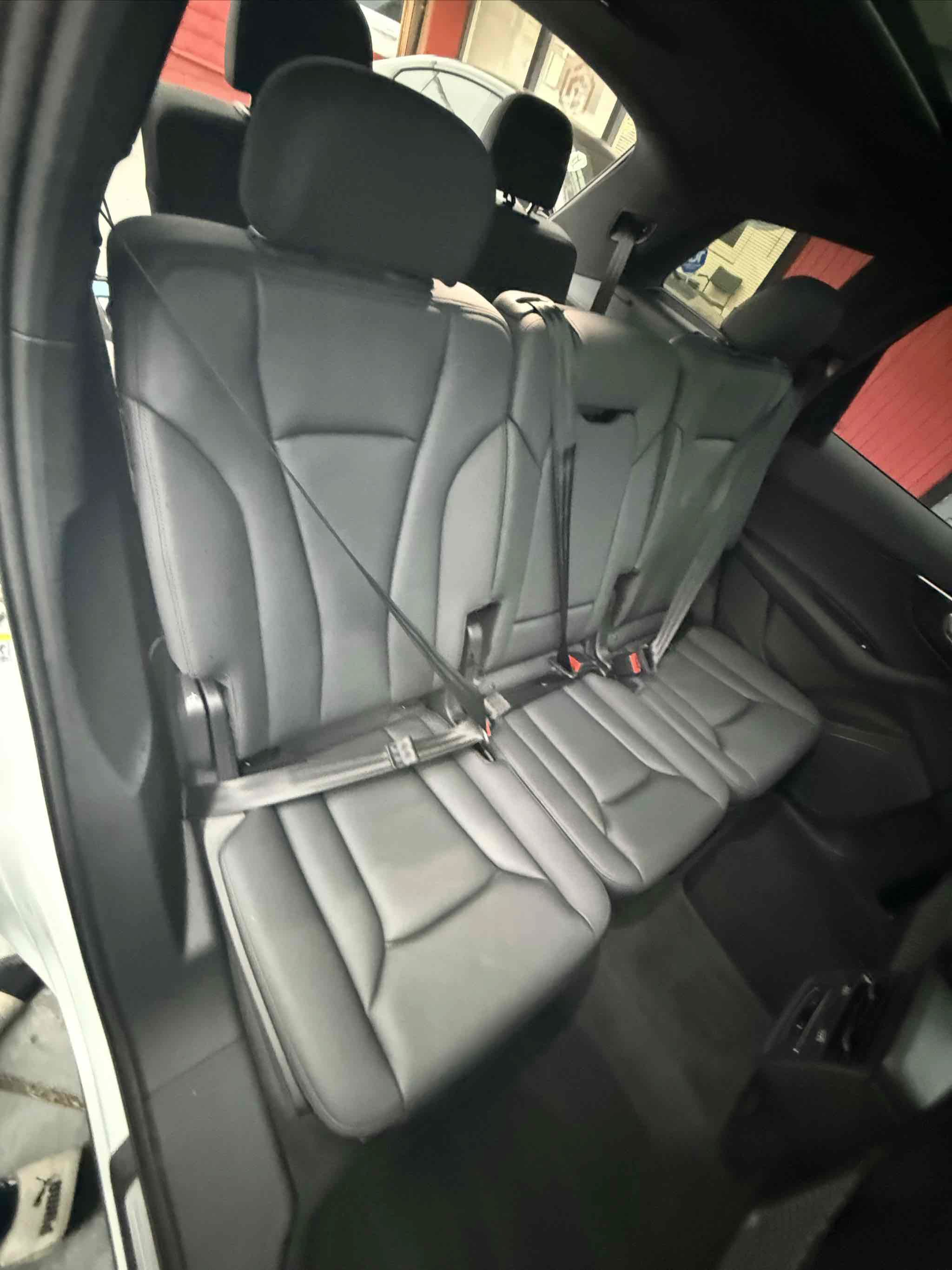 Used 2023 Audi Q7 3.0T Premium w/ Convenience Package AWD/4WD image 20