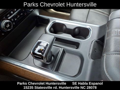 Certified 2022 Chevrolet Silverado 1500 High Country w/ Technology Package AWD/4WD image 11
