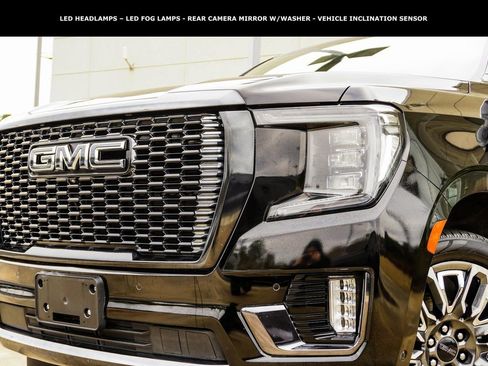 Used 2023 GMC Yukon XL Denali Ultimate image 2