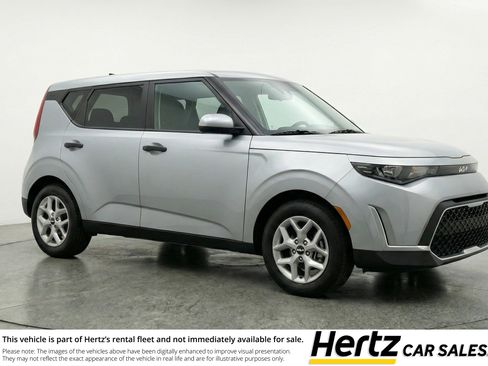 Used 2025 Kia Soul LX w/ LX Technology Package image 1