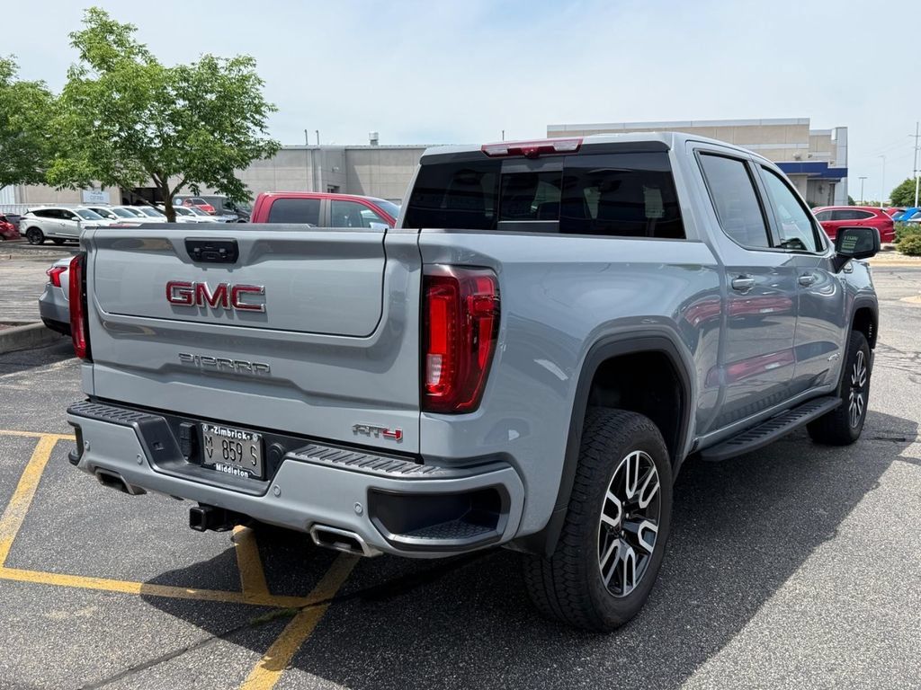 Used 2024 GMC Sierra 1500 AT4 w/ Technology Package AWD/4WD image 3
