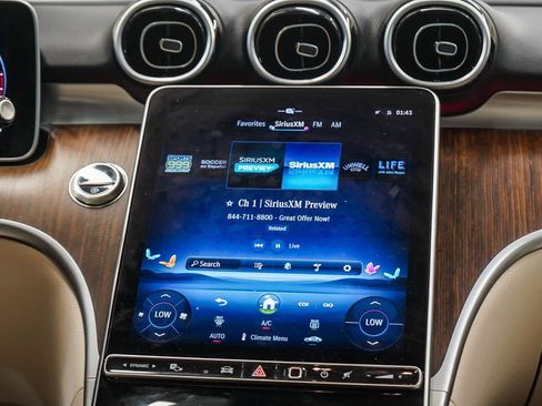 Used 2025 Mercedes-Benz C 300 4MATIC Sedan image 14