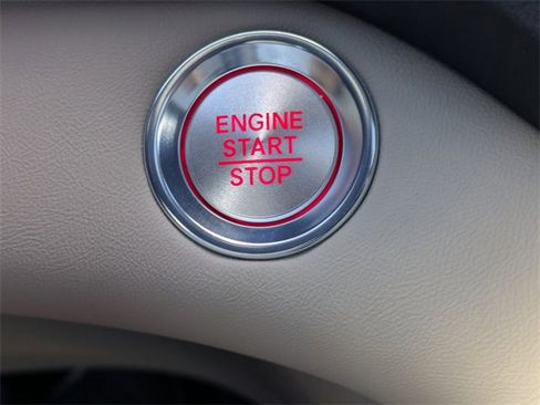 Certified 2025 Acura RDX w/ Technology Package image 30