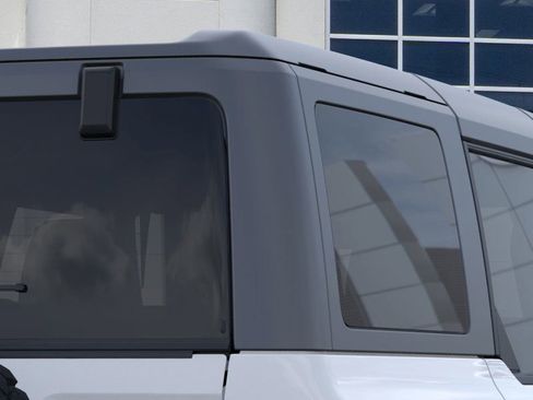 New 2024 Ford Bronco Outer Banks w/ Sasquatch Package image 25