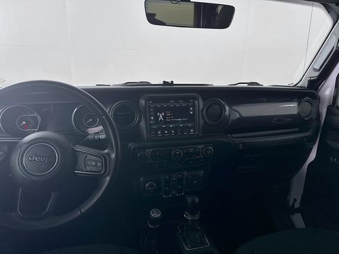 Used 2022 Jeep Wrangler Unlimited Sport AWD/4WD image 21