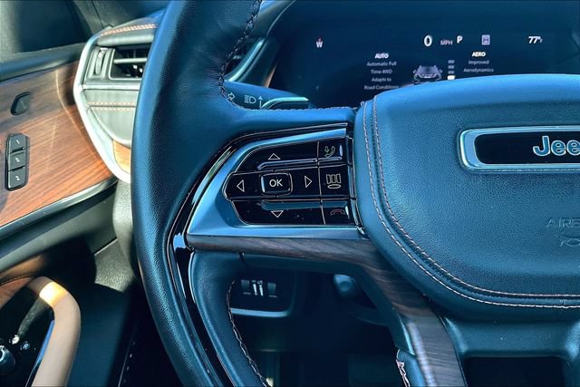 Used 2022 Jeep Grand Cherokee Summit w/ Adv Protech Group IV AWD/4WD image 11