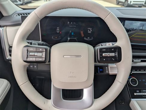 Certified 2025 Hyundai Santa Fe SEL image 19