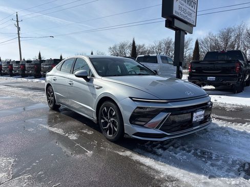 Used 2024 Hyundai Sonata SEL image 1