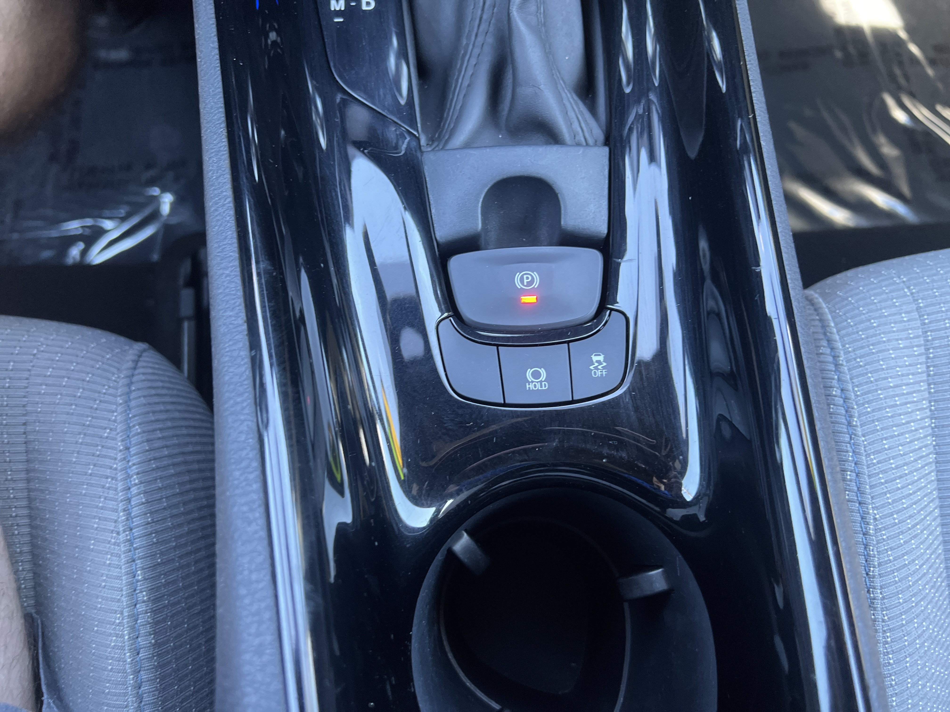 Used 2019 Toyota C-HR XLE FWD image 28