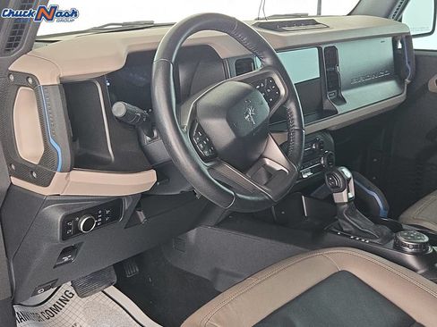 Used 2023 Ford Bronco Wildtrak AWD/4WD image 16