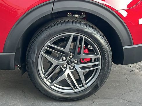 New 2026 Ford Explorer ST-Line w/ ST-Line Street Pack image 5