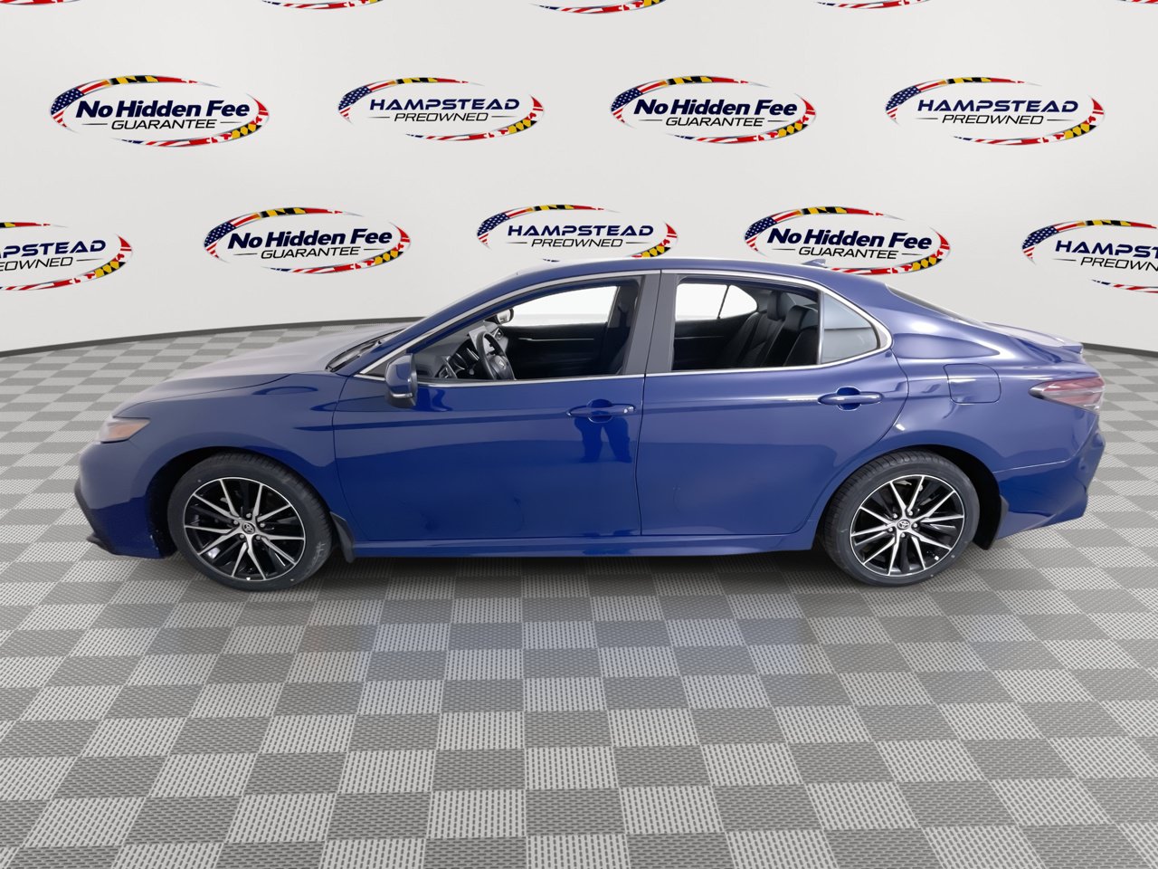 Used 2023 Toyota Camry SE FWD image 6