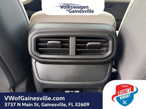 Used 2023 Honda Pilot LX image 14