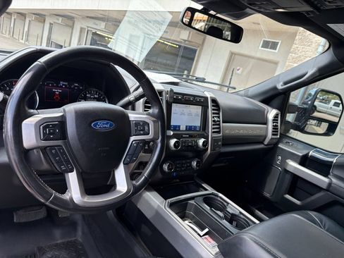Used 2021 Ford F250 Platinum w/ FX4 Off-Road Package AWD/4WD image 19