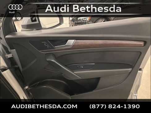 Used 2021 Audi Q5 2.0T Premium image 31