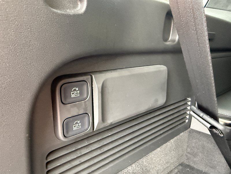 Used 2024 Rivian R1S Adventure Quad AWD/4WD image 14