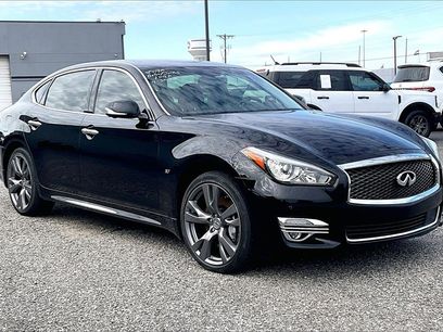 Used 2015 INFINITI Q70 L 3.7 w/ Deluxe Touring Package
