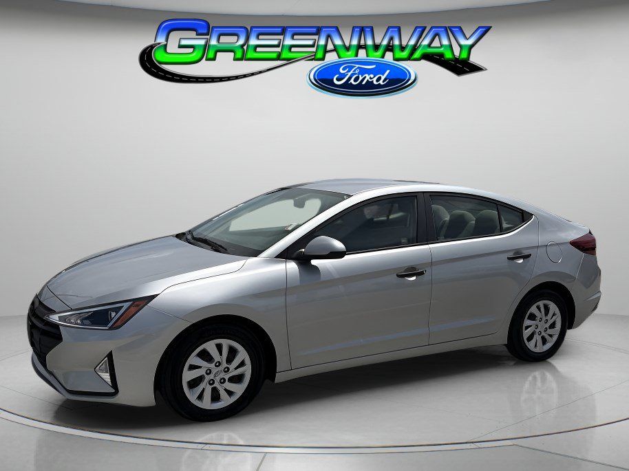 Used 2020 Hyundai Elantra SE FWD image 1