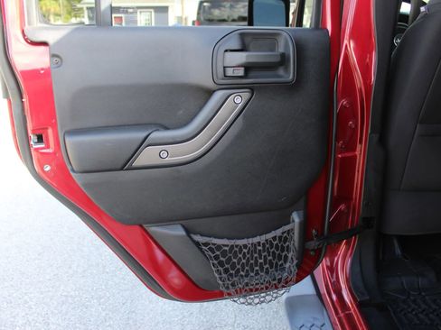 Used 2013 Jeep Wrangler Unlimited Sport AWD/4WD image 18