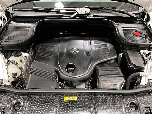 Used 2023 Mercedes-Benz GLS 450 4MATIC image 31