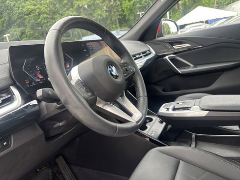 Used 2025 BMW X2 xDrive28i AWD/4WD image 18