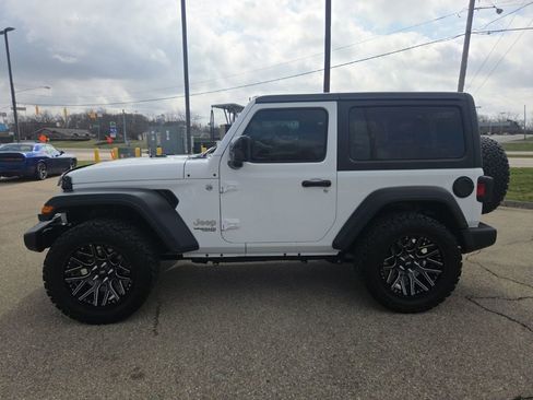 Used 2019 Jeep Wrangler Sport image 5
