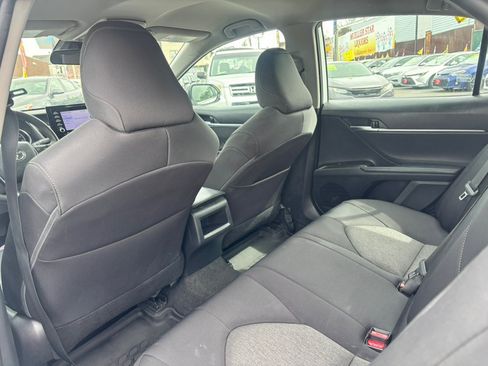 Used 2021 Toyota Camry LE FWD image 36
