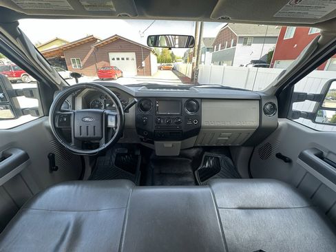 Used 2009 Ford F250 XL AWD/4WD image 8
