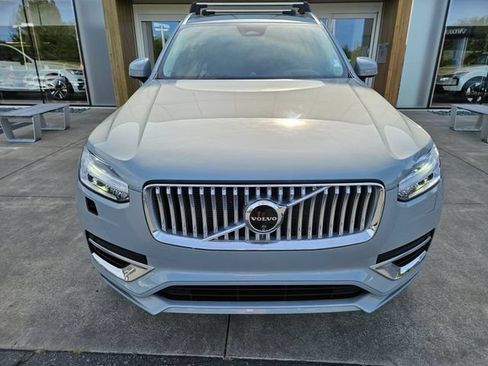 Used 2024 Volvo XC90 T8 Ultimate w/ Lounge Package AWD/4WD image 2