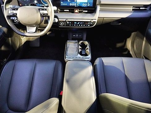 Certified 2025 Hyundai Ioniq 5 SEL image 25