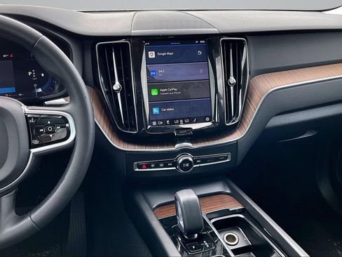 Used 2023 Volvo XC60 B5 Plus w/ Protection Package Premier FWD image 6