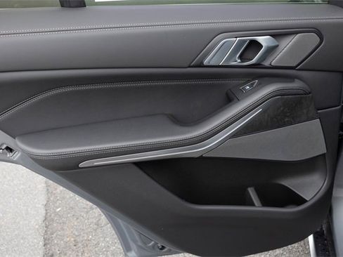 New 2026 BMW X5 xDrive50e w/ Climate Comfort Package image 16