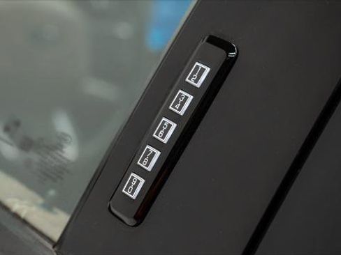 Used 2021 Ford F150 XLT w/ Equipment Group 301A Mid image 22