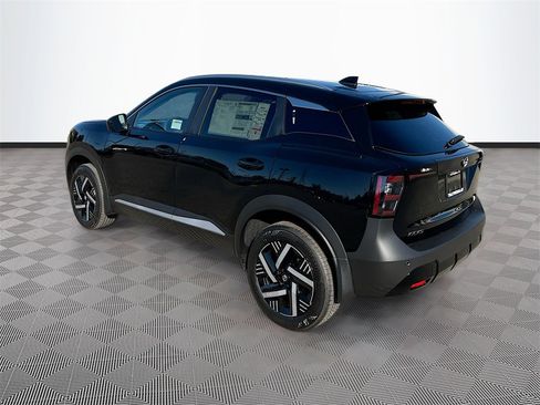 New 2026 Nissan Kicks SV image 5