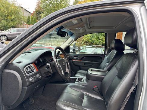 Used 2010 GMC Sierra 2500 SLT image 23