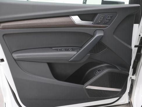 Used 2024 Audi Q5 2.0T Premium Plus image 46