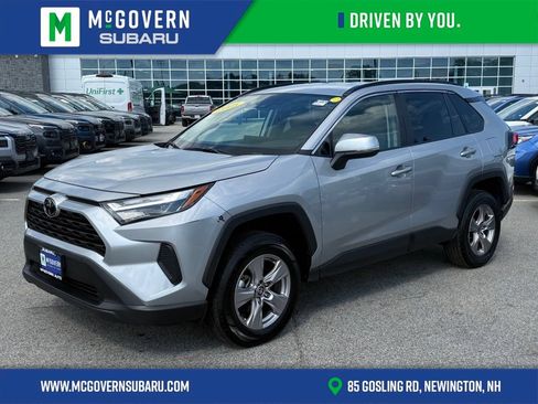 Used 2025 Toyota RAV4 XLE AWD/4WD image 1