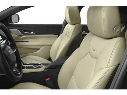 Used 2020 Cadillac CT4 Luxury w/ Cold Weather Package image 12